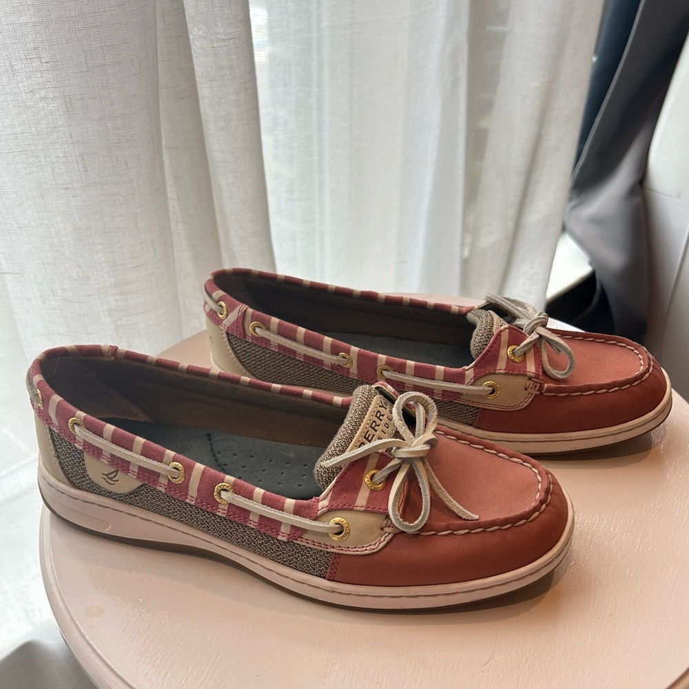 Very Lightly Worn Sperry Slides - image 4